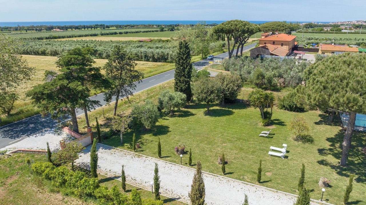 Photo of Outdoor in San Vincenzo