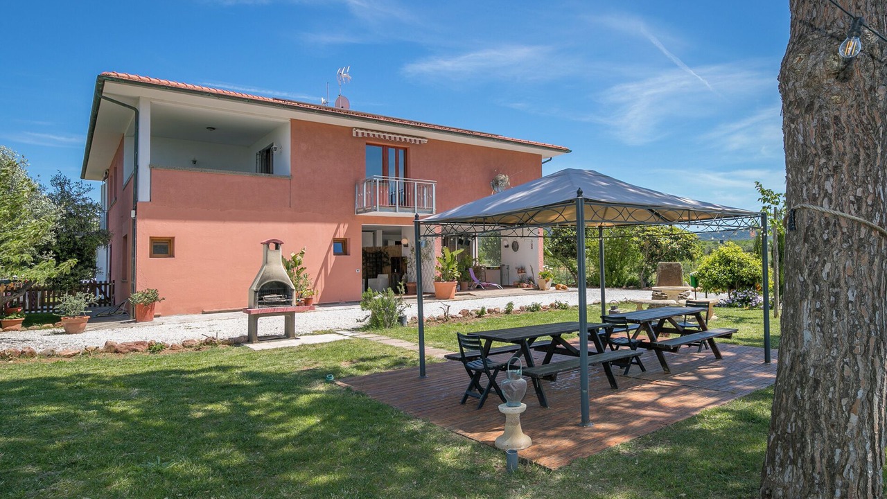 Photo of Outdoor in San Vincenzo