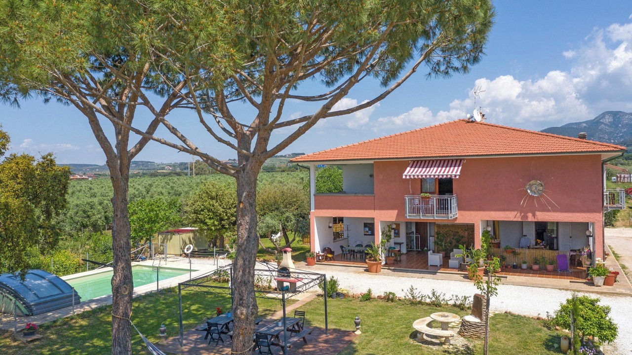 Photo of Outdoor in San Vincenzo