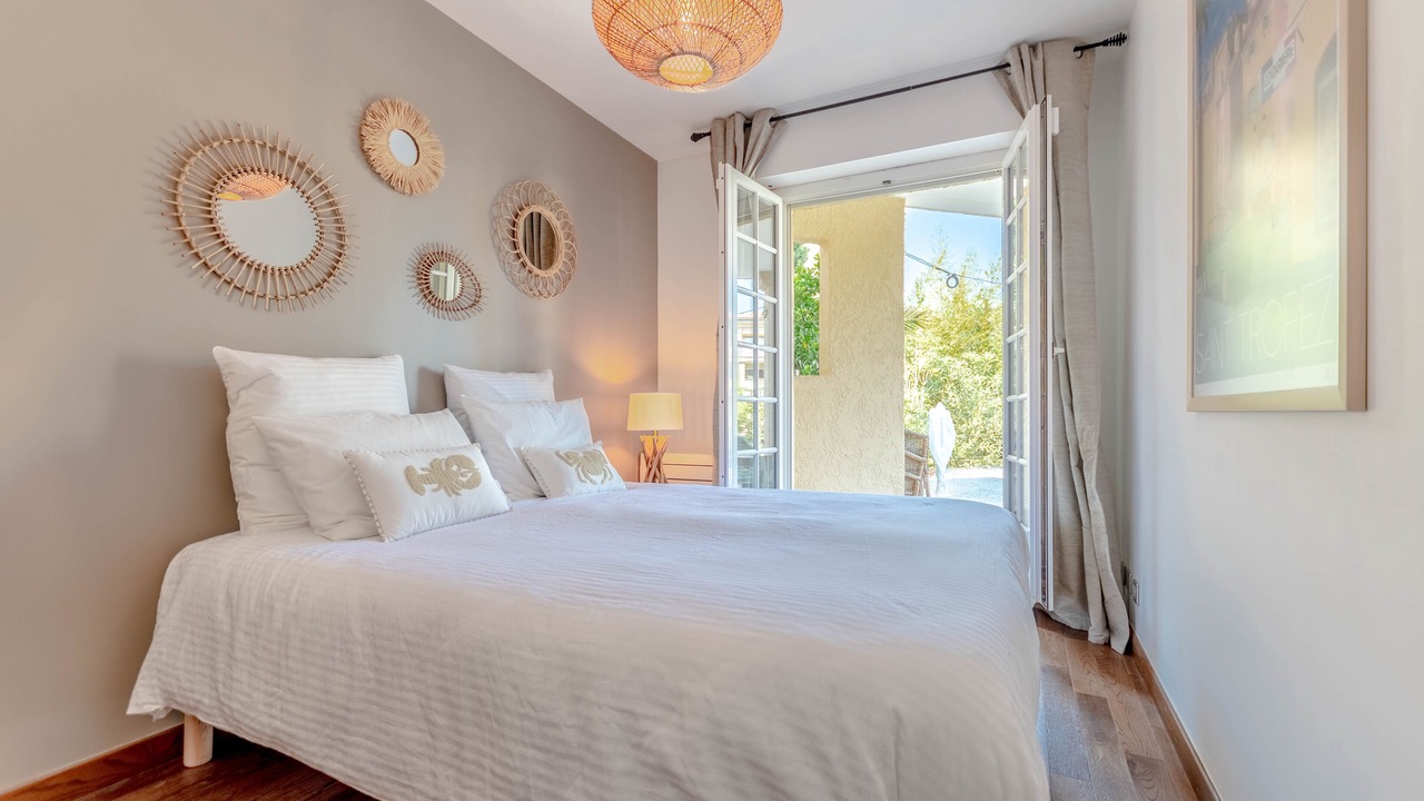 Photo of Bedroom in Saint-Tropez