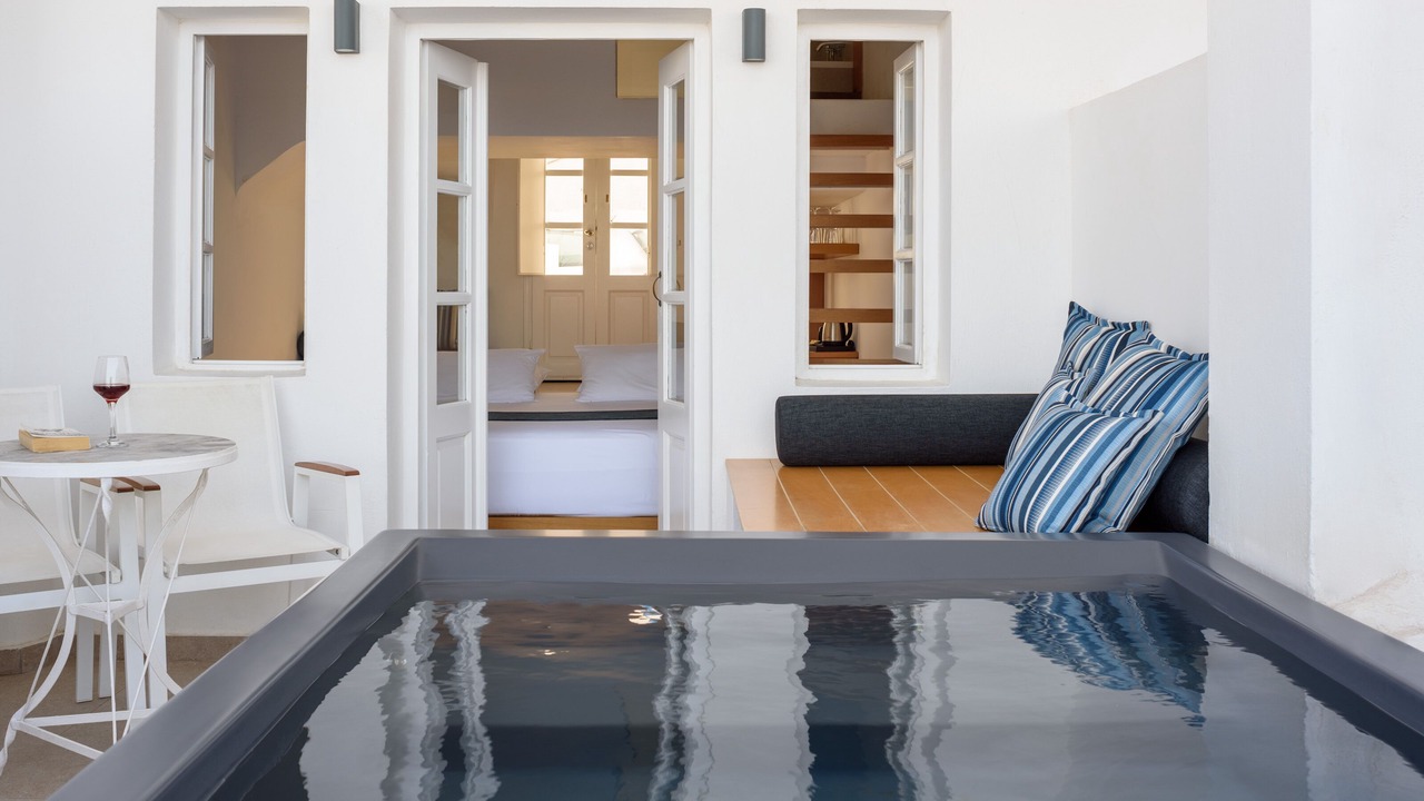 Photo of Bedroom in Oia