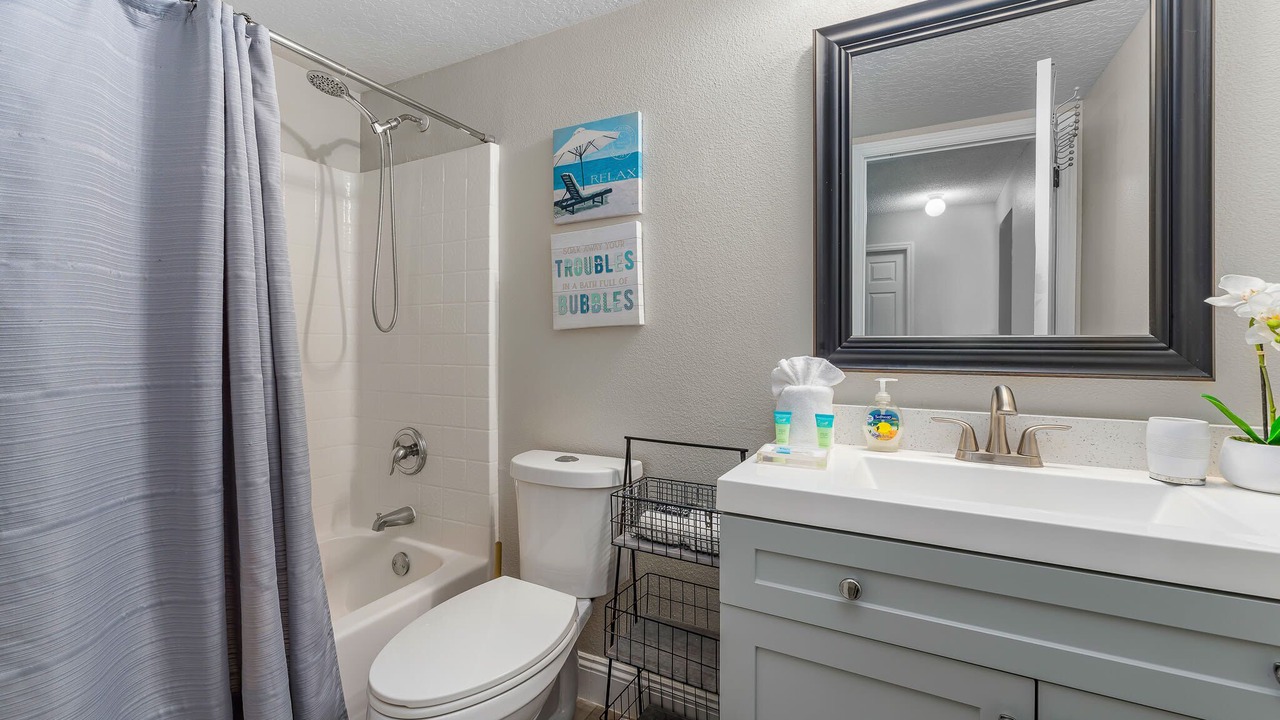 Photo of Bathroom in Lake Berkley