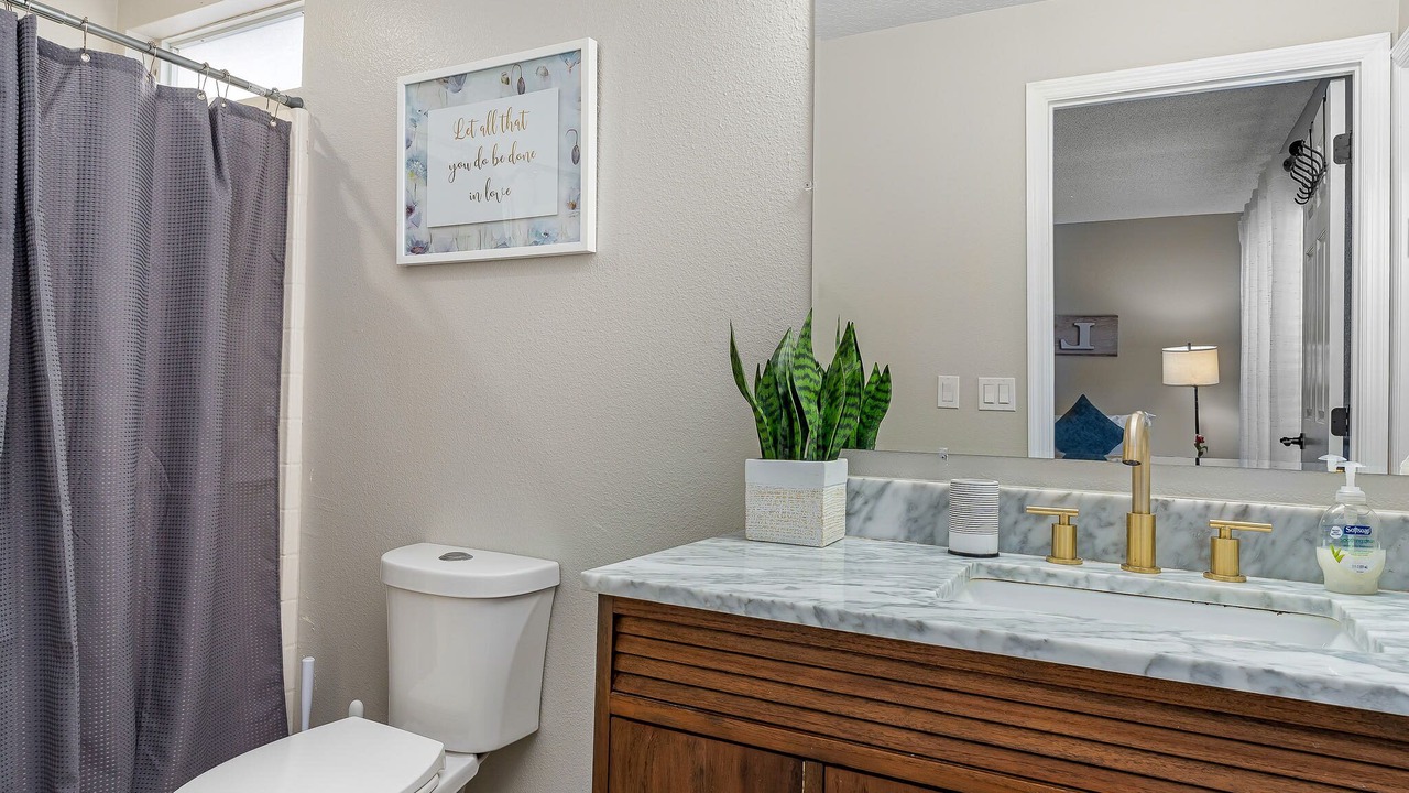 Photo of Bathroom in Lake Berkley