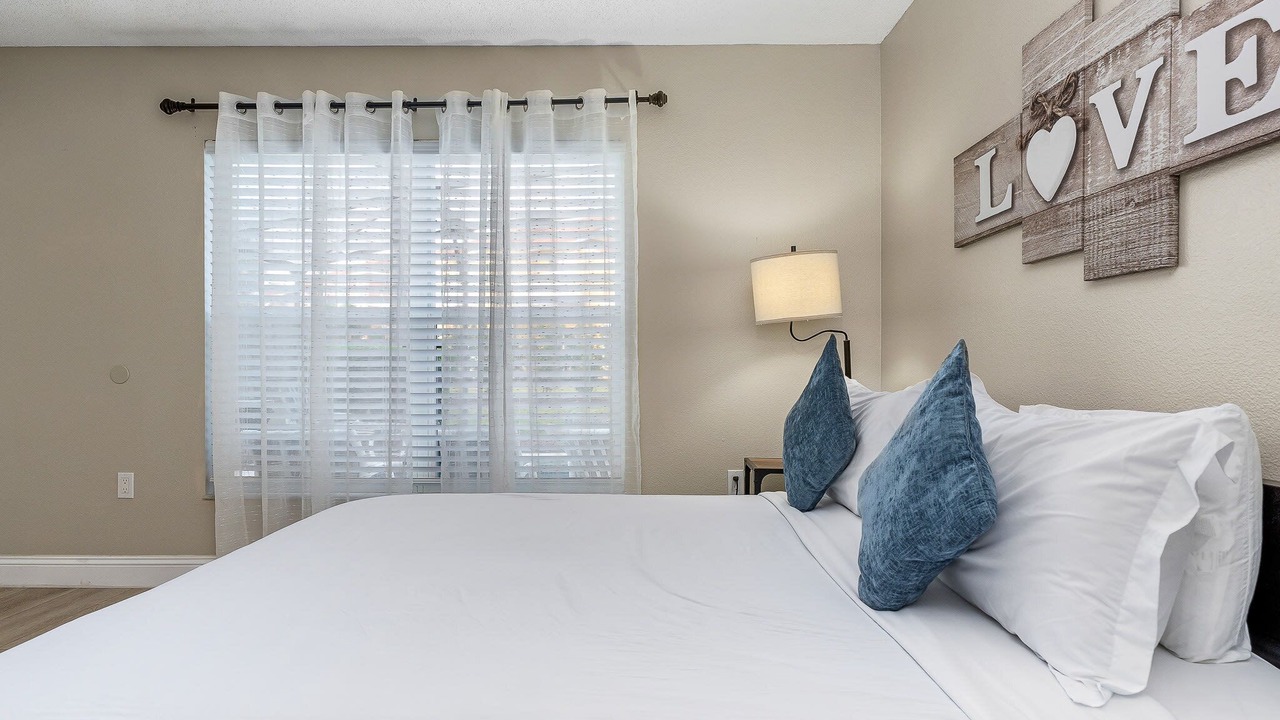 Photo of Bedroom in Lake Berkley