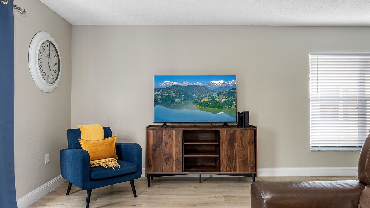 Photo of Livingroom in Lake Berkley