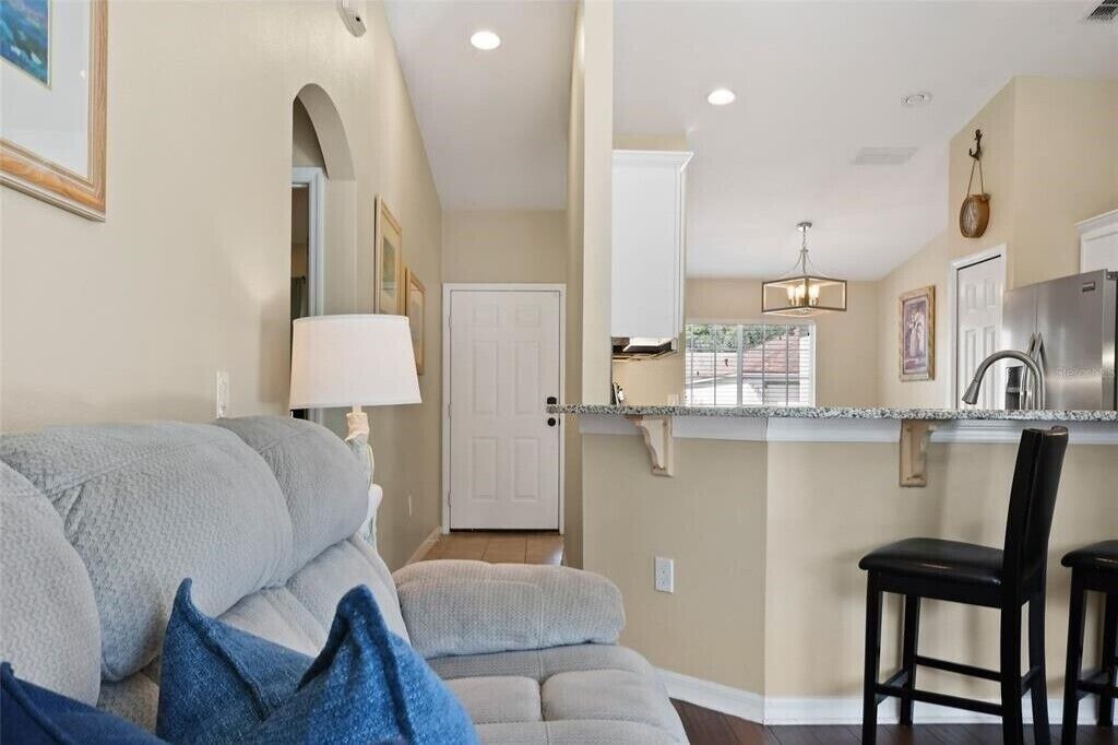 Photo of Livingroom in Thousand Oaks