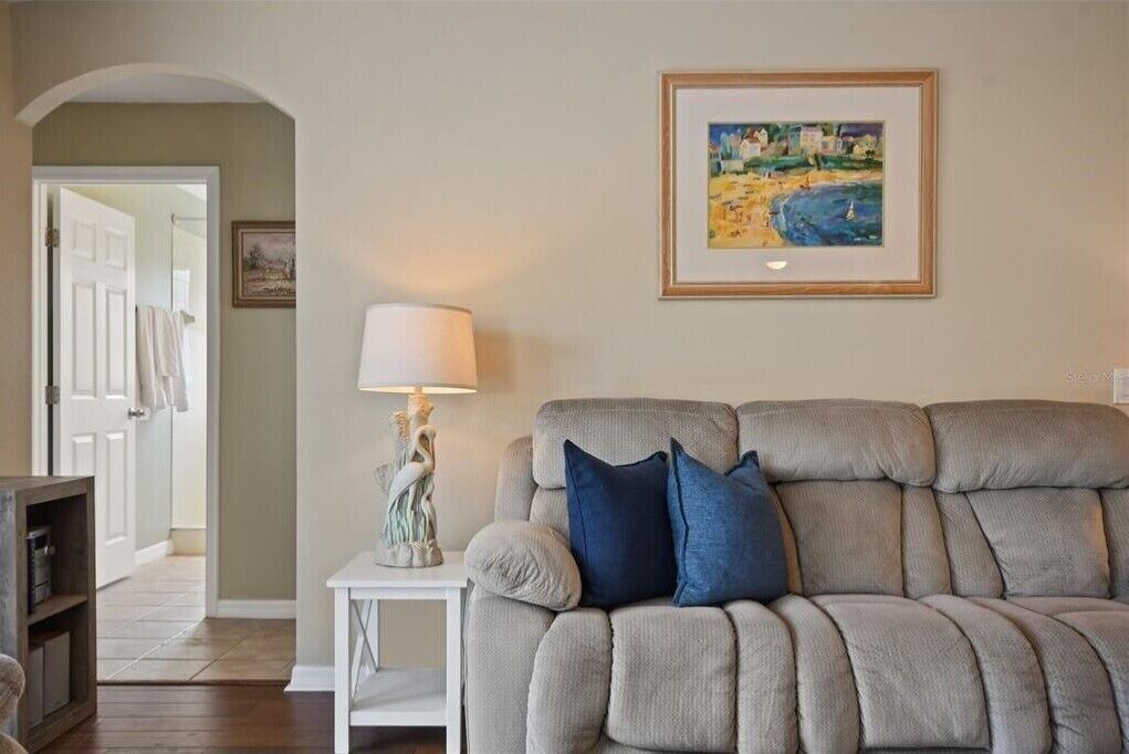 Photo of Livingroom in Thousand Oaks