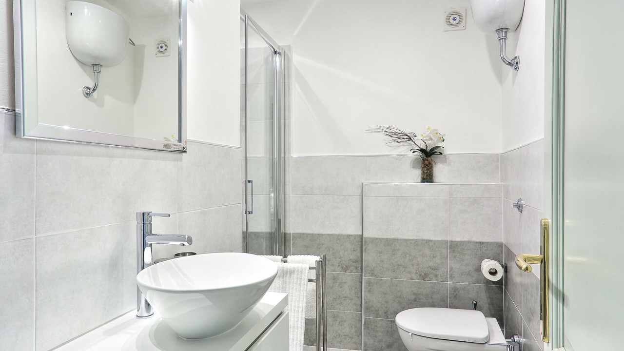 Photo of Bathroom in Margine Coperta-Traversagna