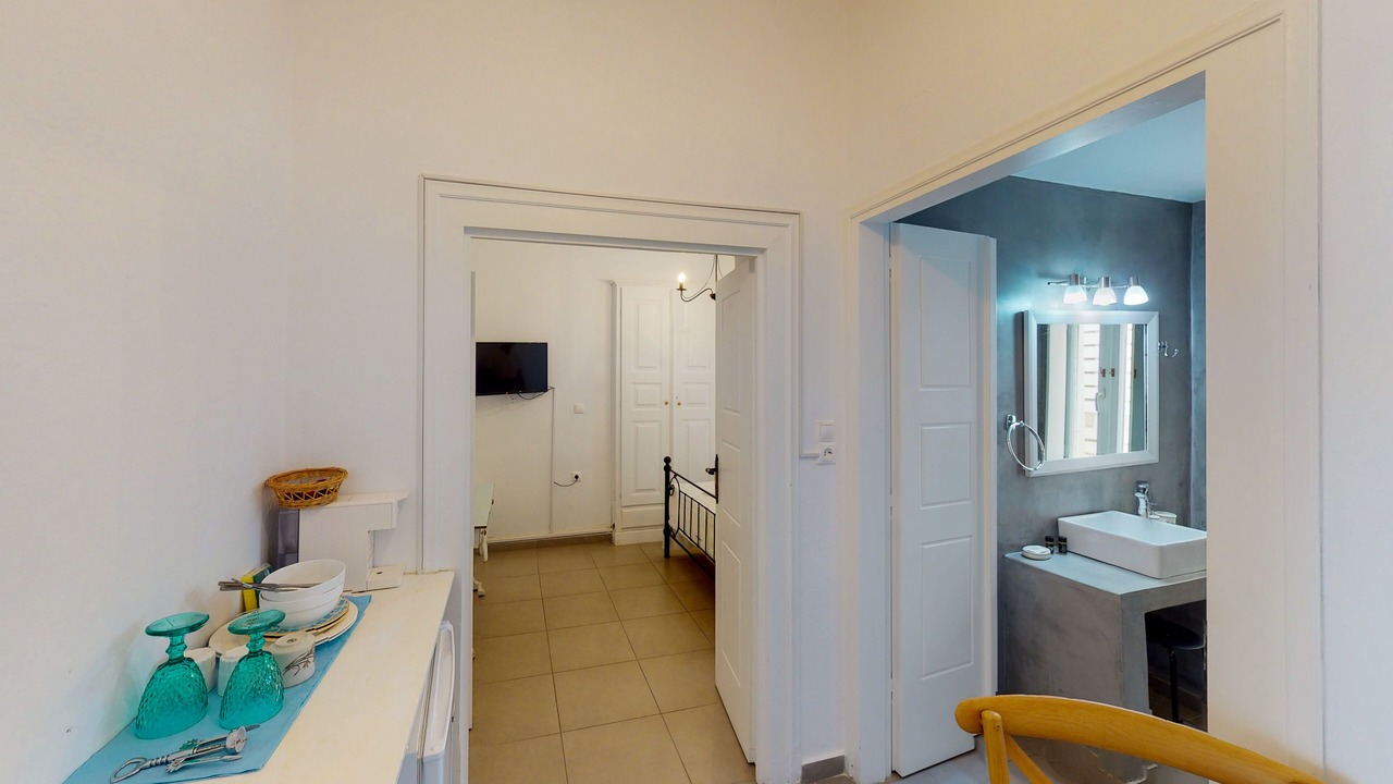 Photo of Bathroom in Fira