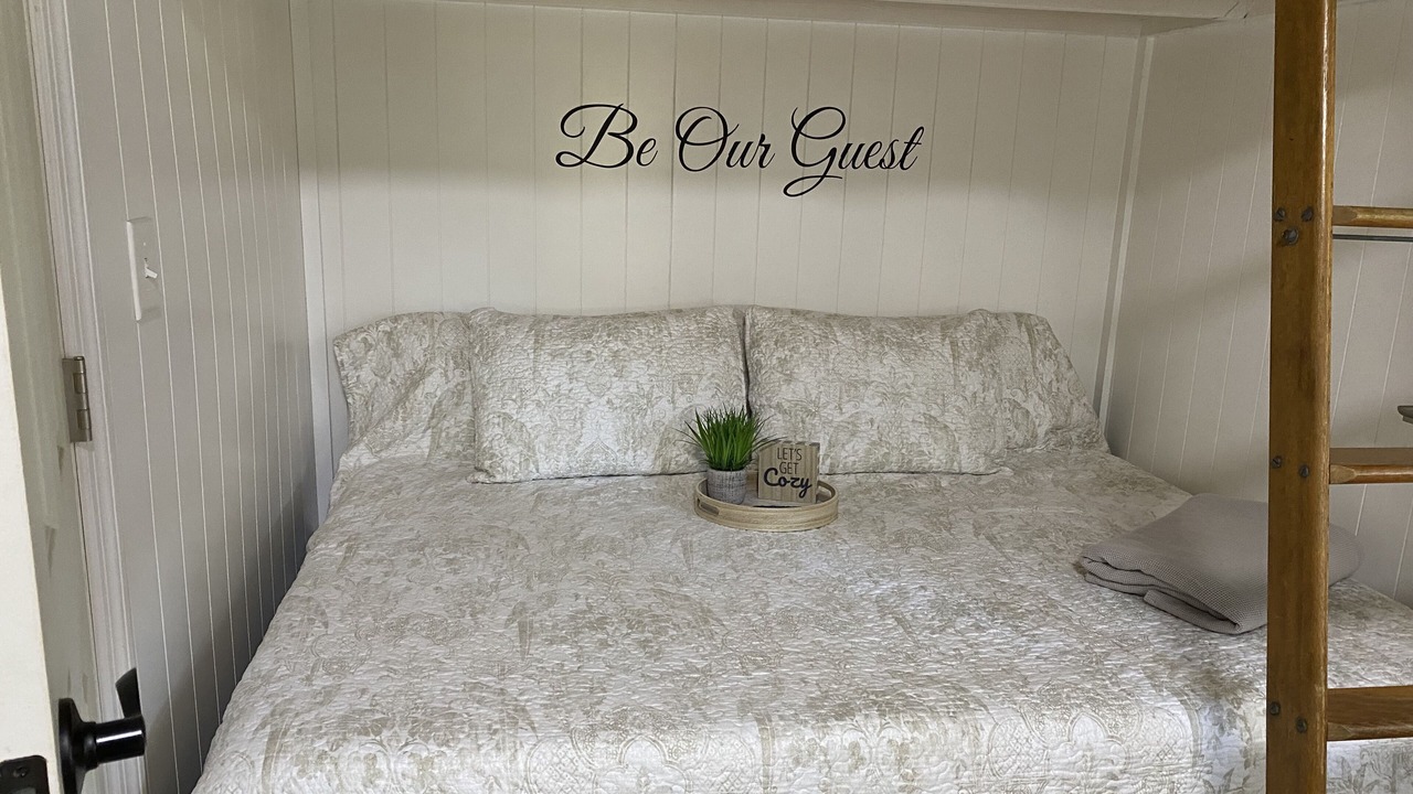 Photo of Bedroom in Campbell