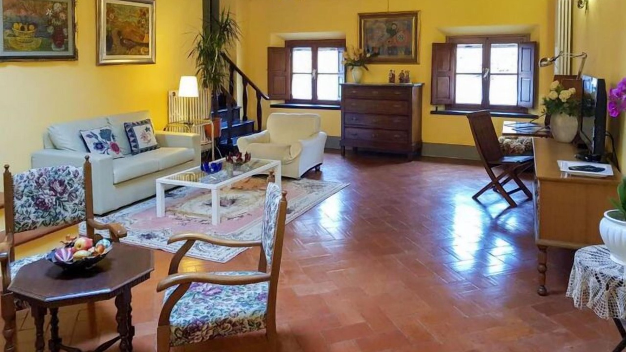 Photo of Livingroom in Buti