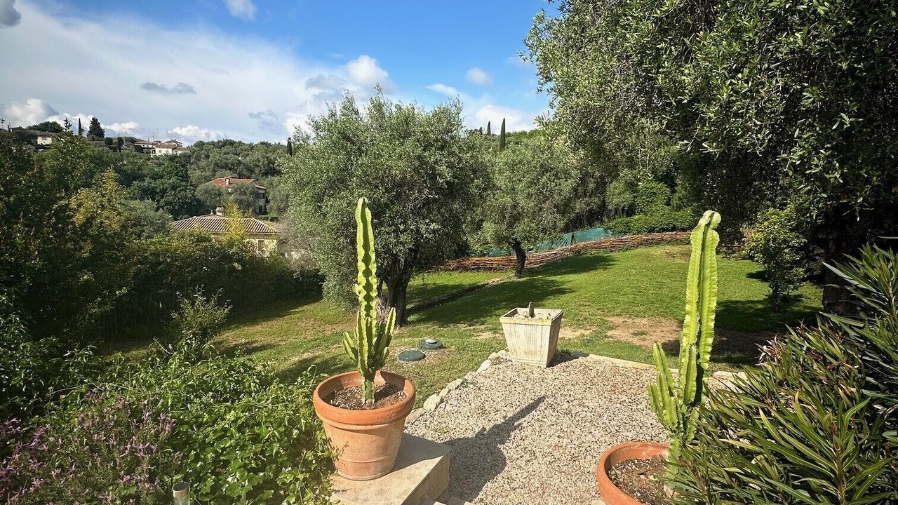 Photo of Outdoor in Le Rouret