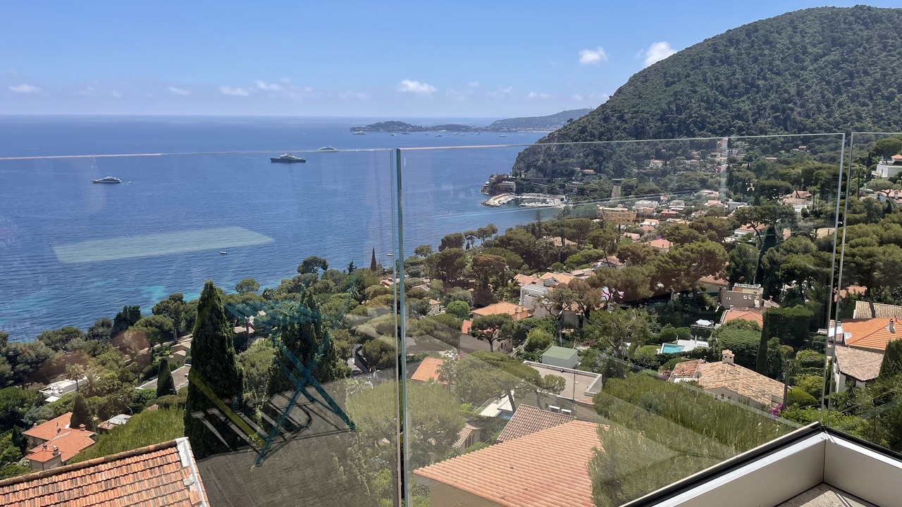 Photo of Others in Eze