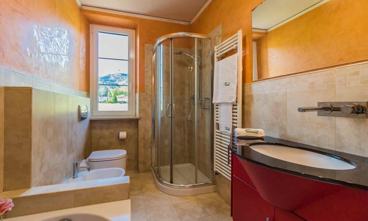 Photo of Bathroom in Lucca