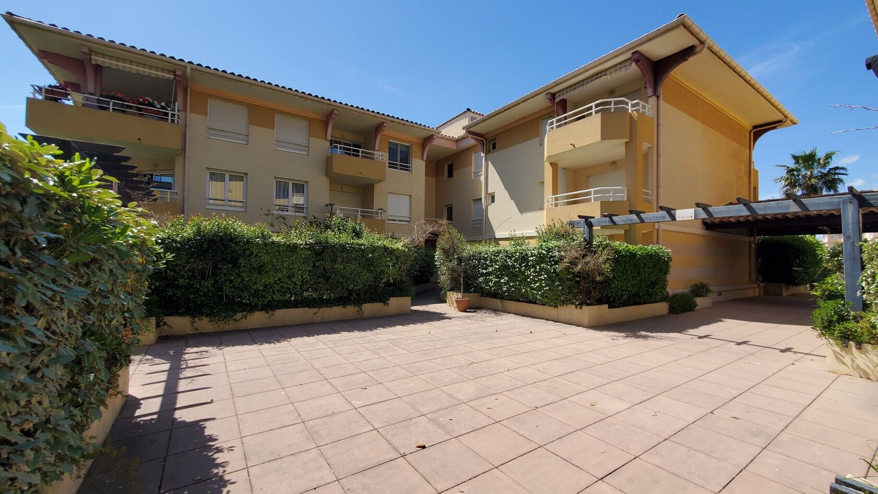 Photo of Outdoor in Frejus Port