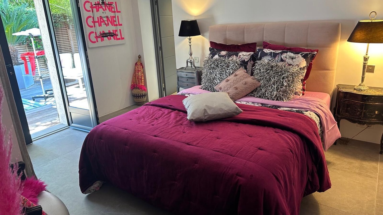 Photo of Bedroom in Saint-Tropez City Centre