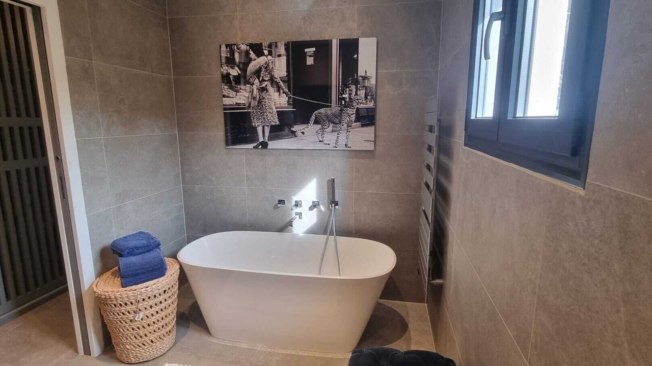 Photo of Bathroom in Saint-Tropez City Centre