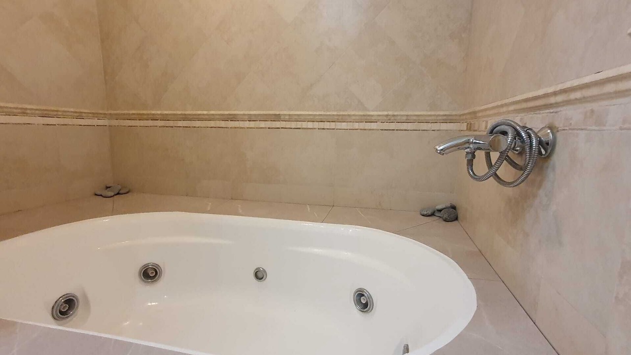 Photo of Bathroom in Beausoleil