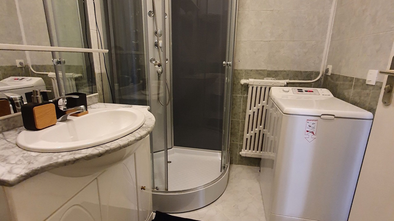 Photo of Bathroom in Beausoleil