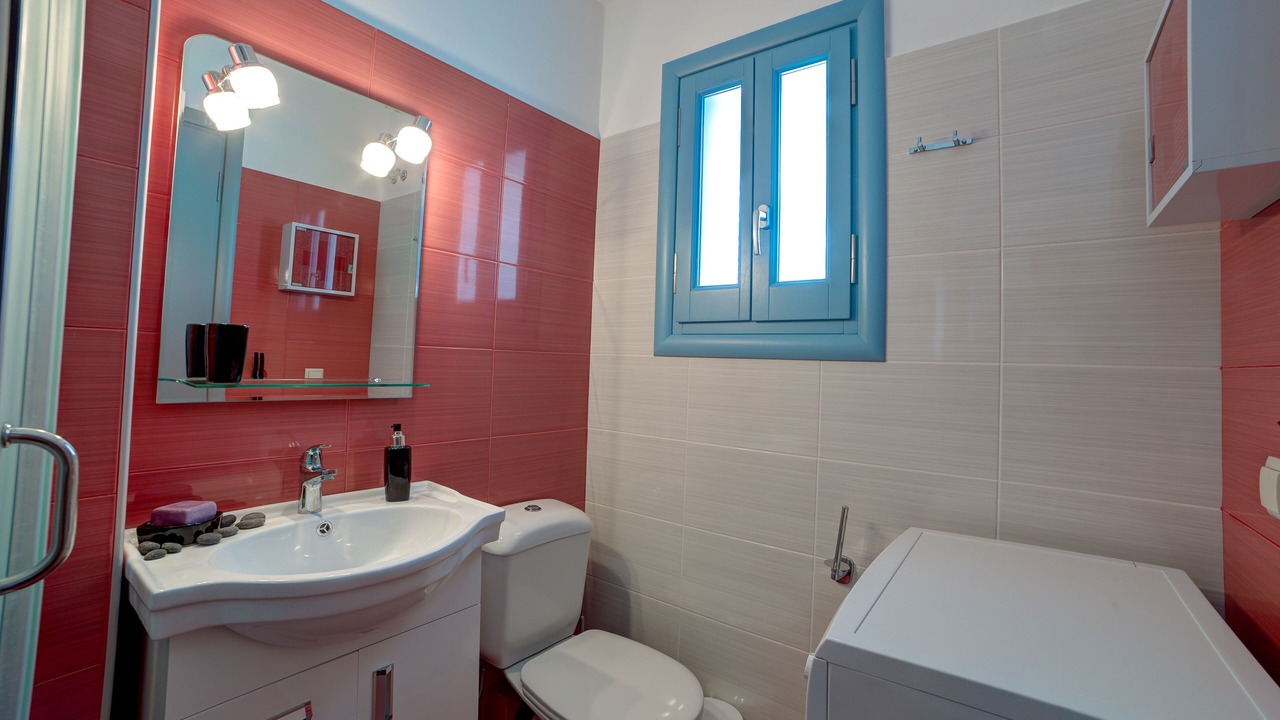 Photo of Bathroom in Perissa