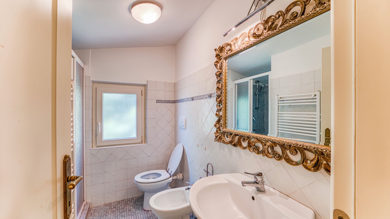 Photo of Bathroom in Strettoia