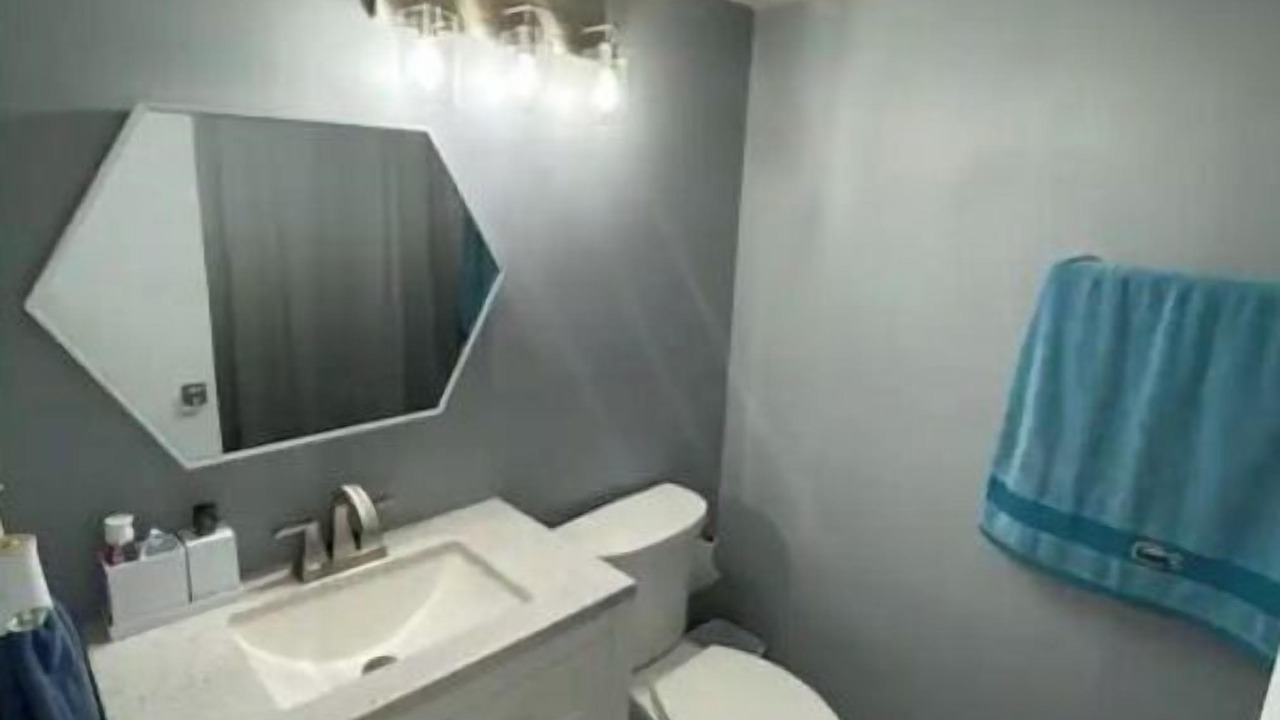 Photo of Bathroom in Ventura