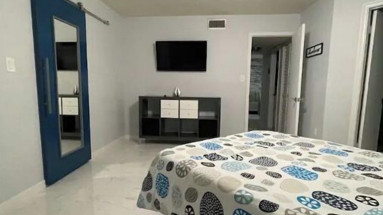 Photo of Bedroom in Ventura