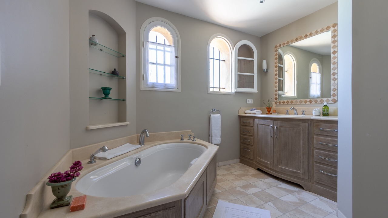 Photo of Bathroom in Cabris