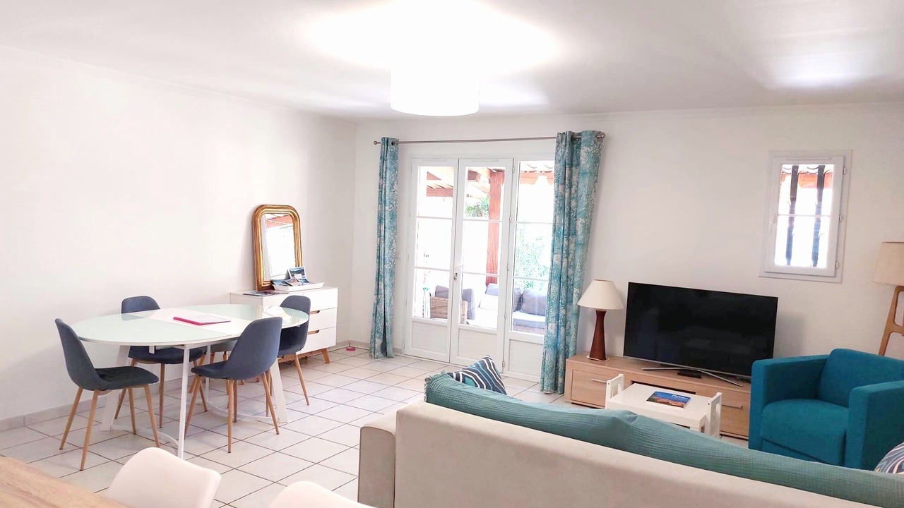 Photo of Livingroom in La Mole