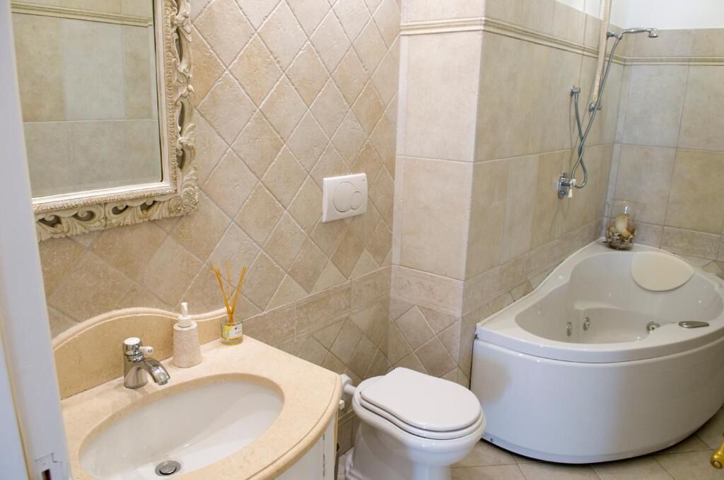 Photo of Bathroom in Montepertuso