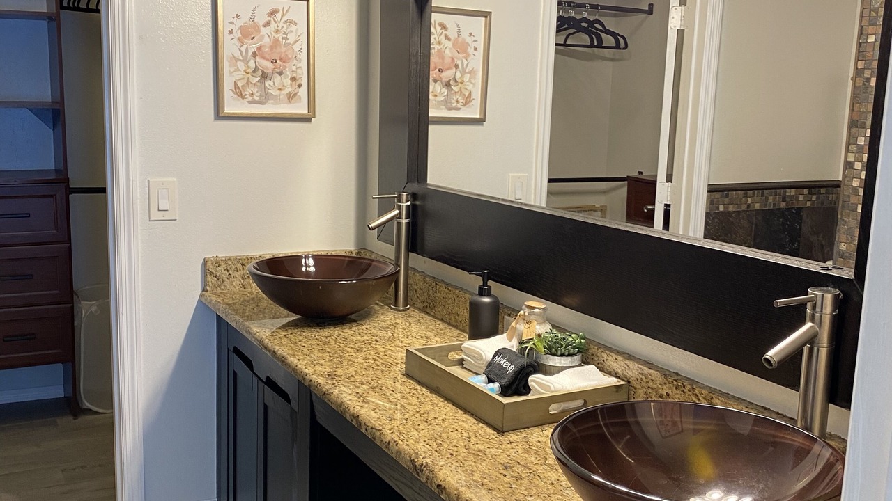Photo of Bathroom in Meadow Woods