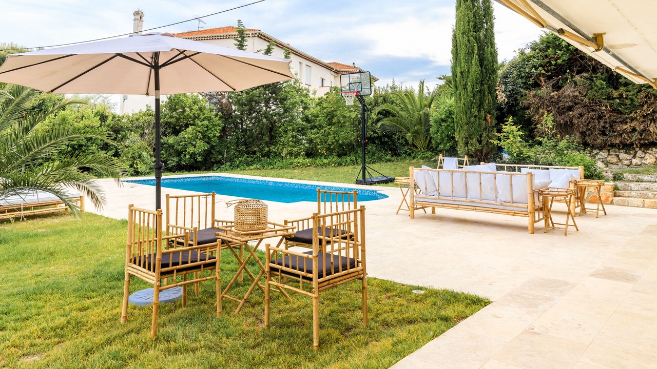 Photo of Outdoor in Riou - Petit Juas - Av de Grasse