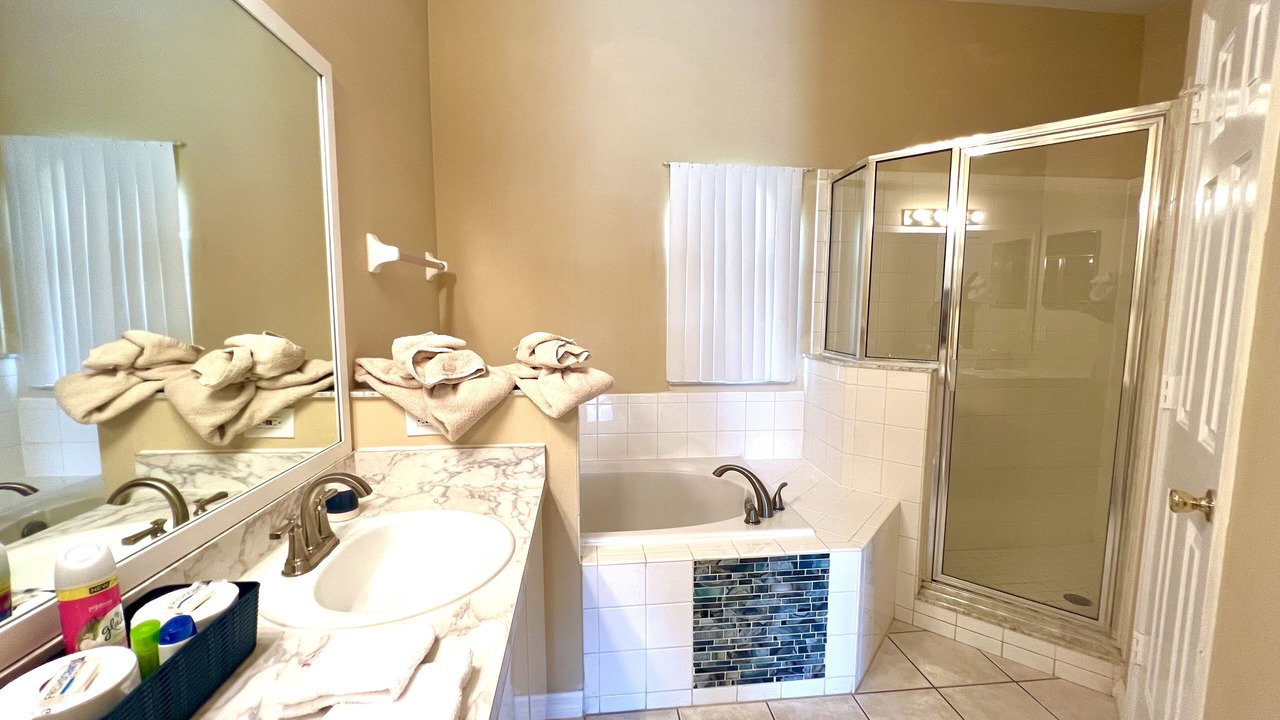 Photo of Bathroom in Crescent Lakes