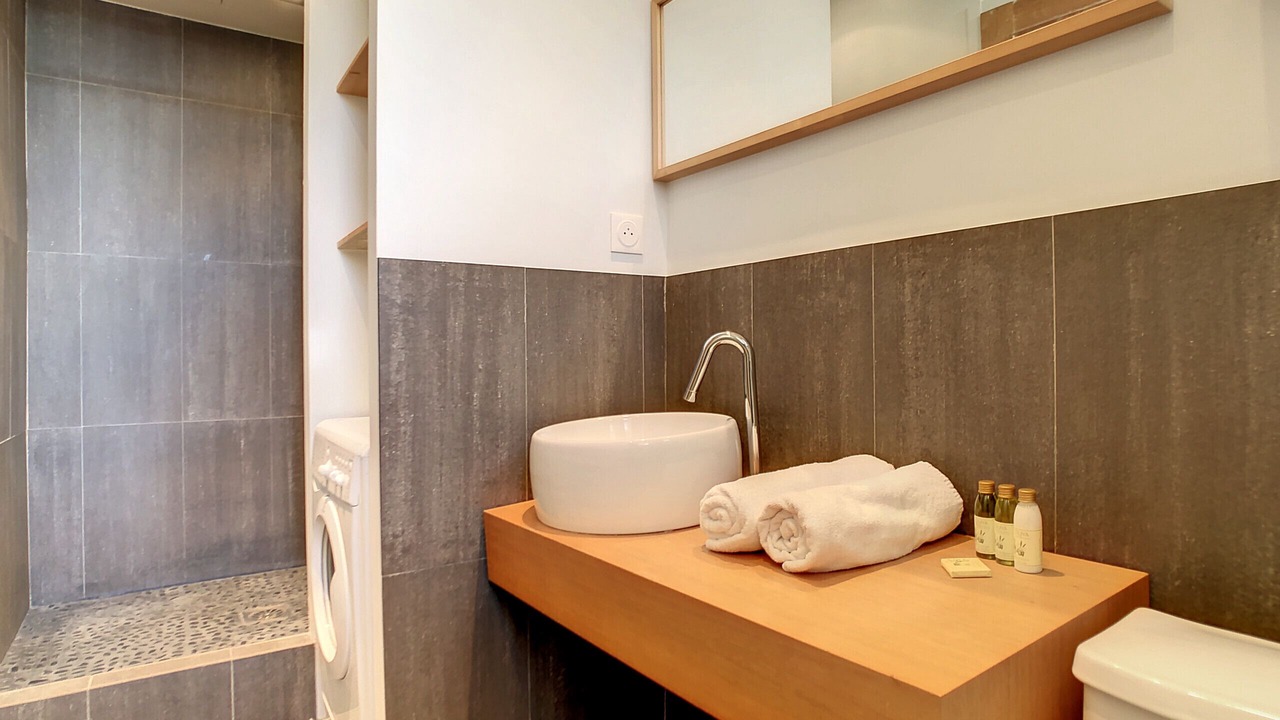 Photo of Bathroom in Gambetta