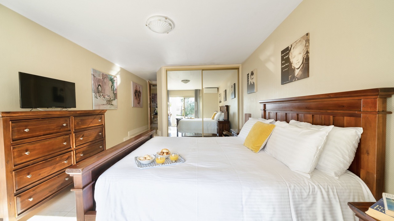 Photo of Bedroom in Mont Boron