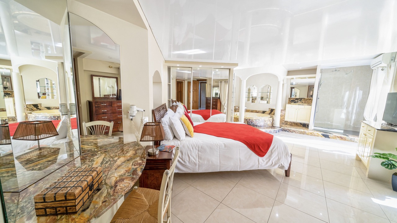 Photo of Bedroom in Mont Boron