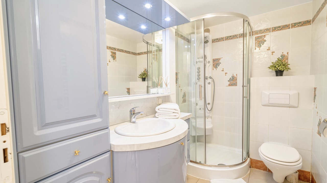 Photo of Bathroom in Mont Boron