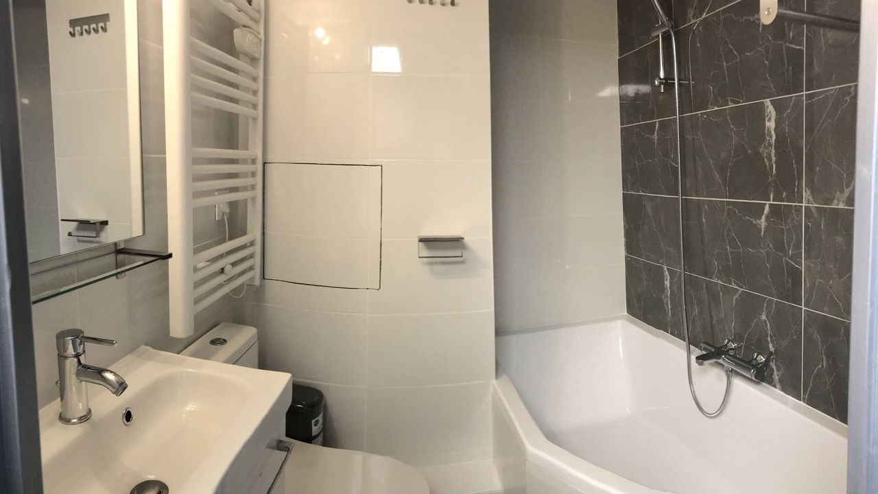Photo of Bathroom in Cannes Old Town