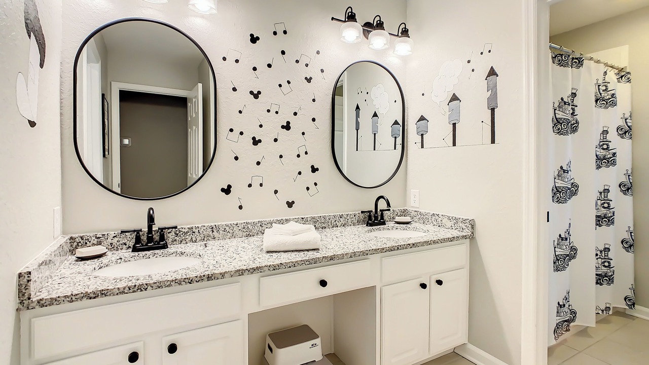 Photo of Bathroom in Windsor Hills