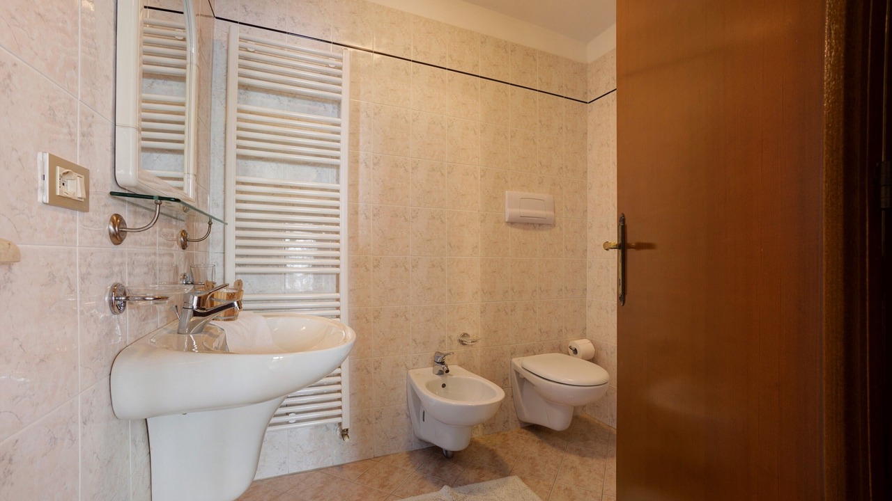 Photo of Bathroom in Gardola