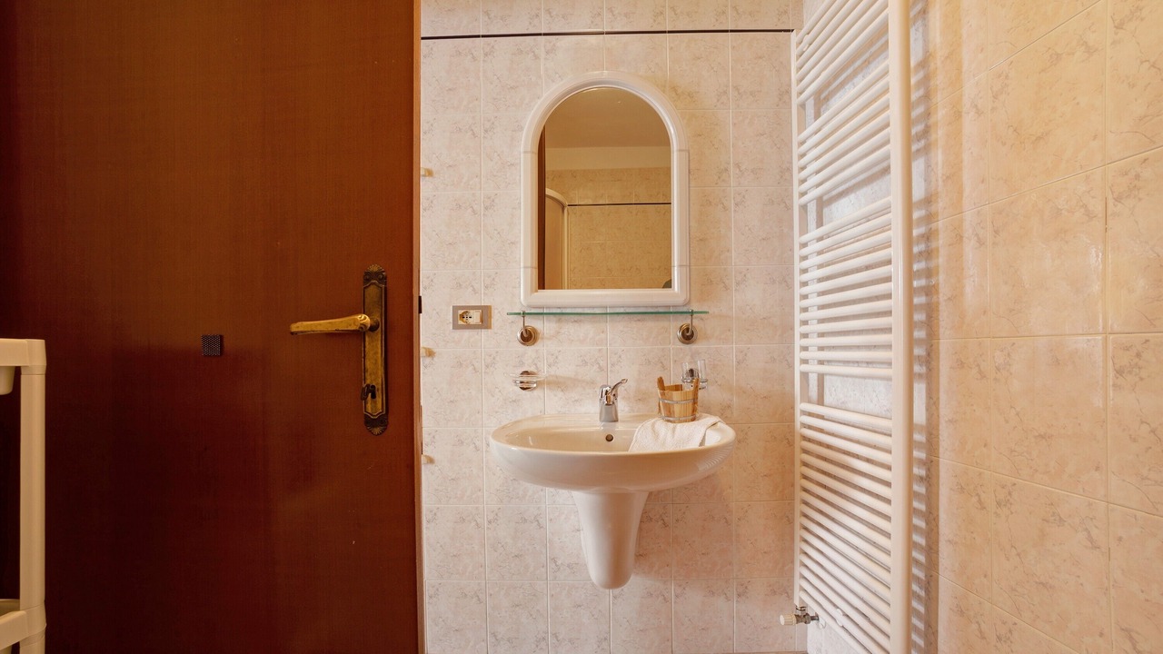 Photo of Bathroom in Gardola