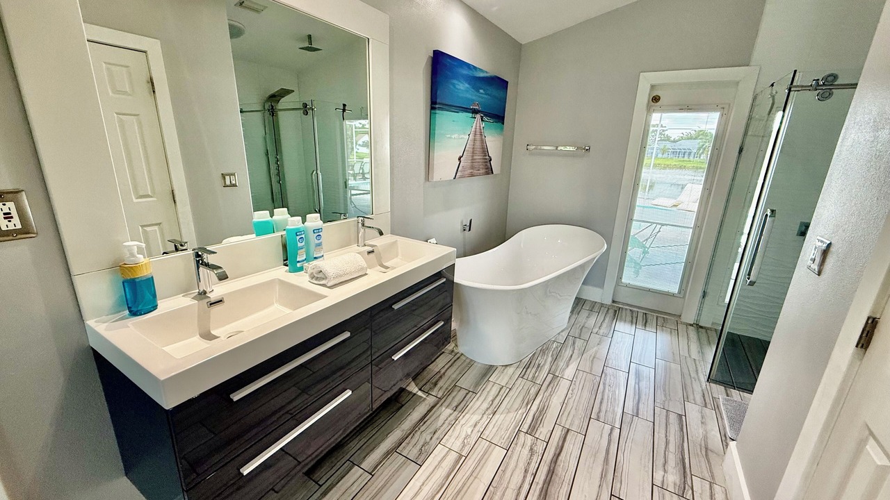 Photo of Bathroom in Lakeside Estates