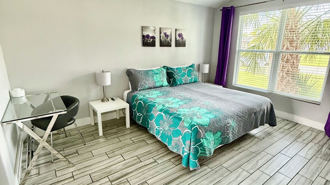 Photo of Bedroom in Lakeside Estates