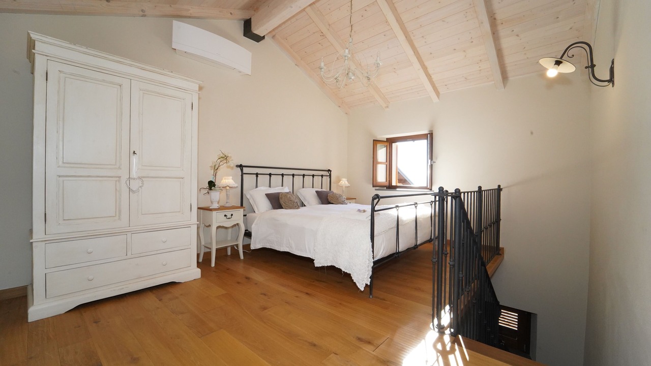 Photo of Bedroom in Licciana Nardi
