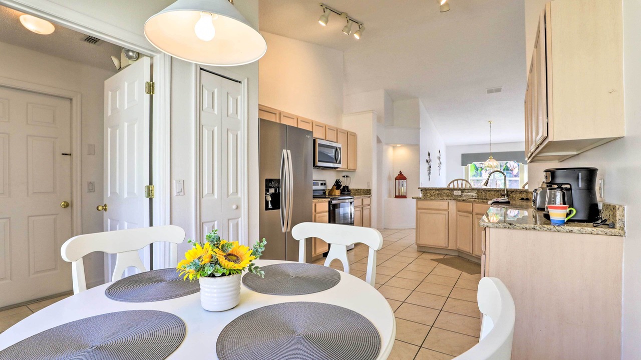 Photo of Livingroom in Eagle Pointe South