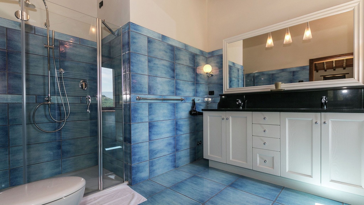 Photo of Bathroom in Poppi
