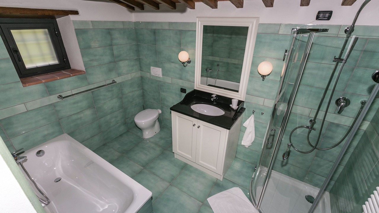 Photo of Bathroom in Poppi