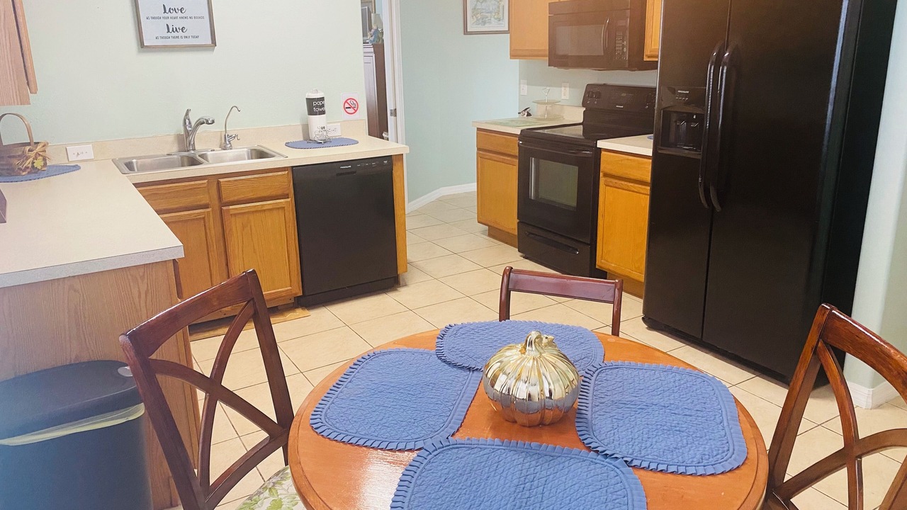 Photo of Kitchen in Sunset Ridge