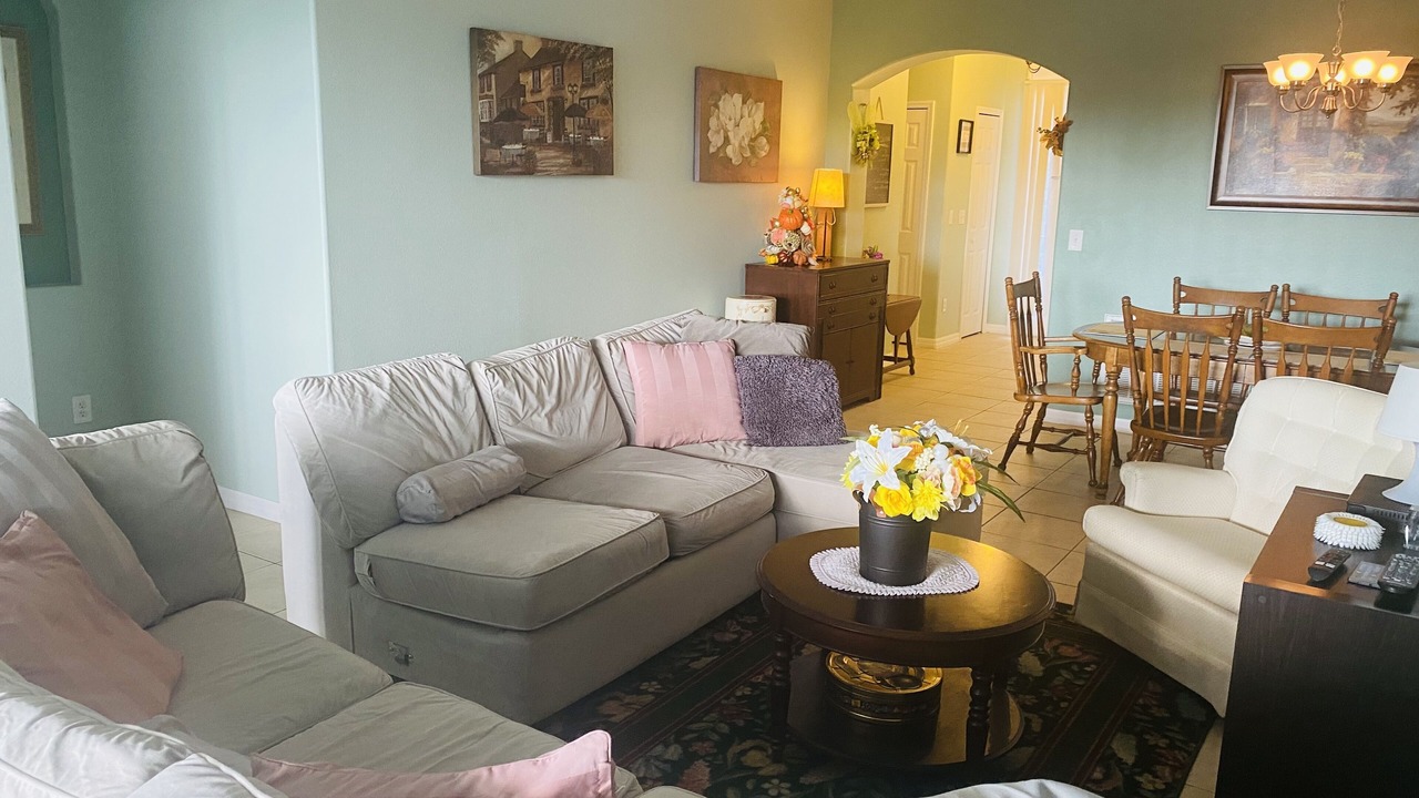 Photo of Livingroom in Sunset Ridge
