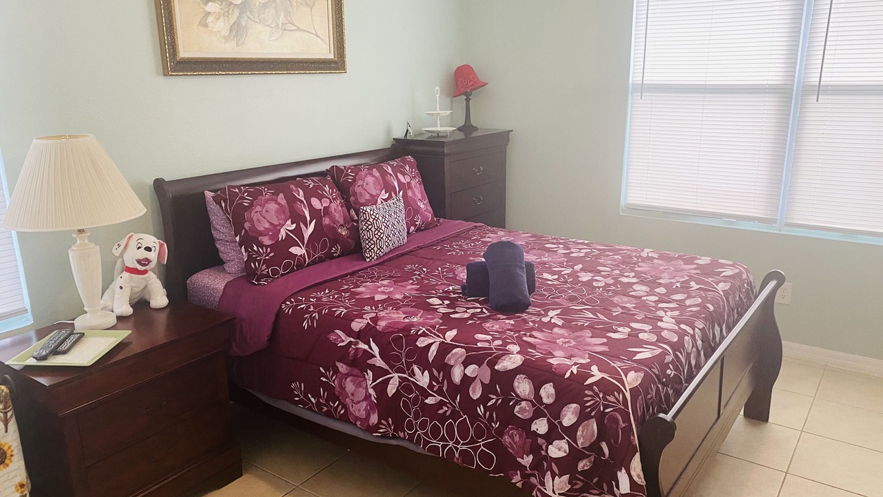 Photo of Bedroom in Sunset Ridge